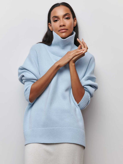 Pull d’hiver à col roulé pour femme, chaud et élégant.