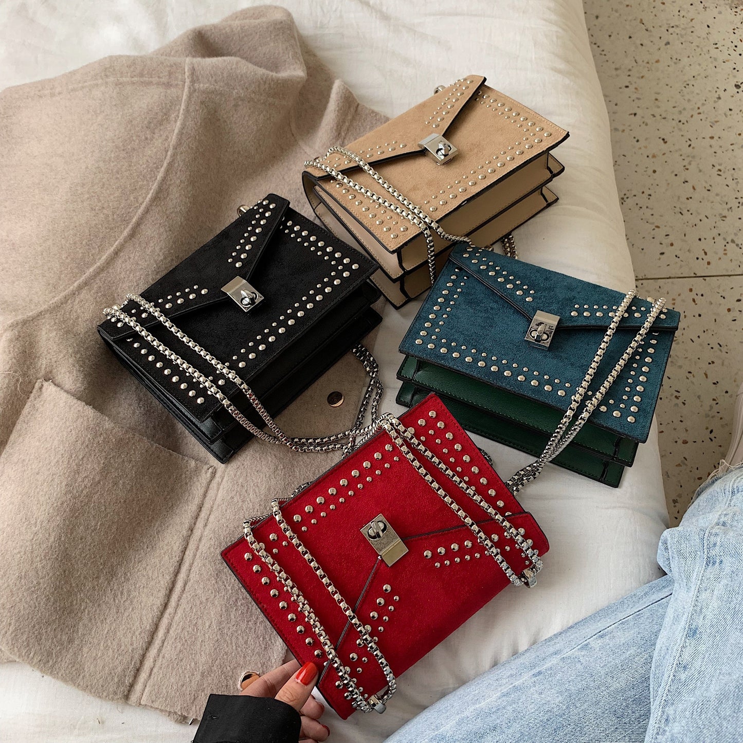 Sac Bandoulière Clouté Moderne